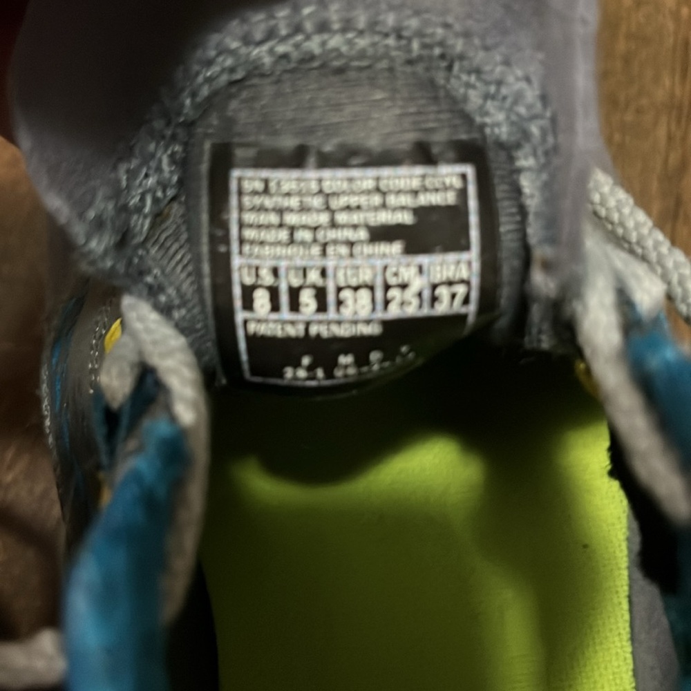 Skechers Go Bionic sz 8 sneakers - Picture 7 of 7